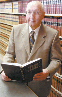 Chief_Justice_John_Klebuc